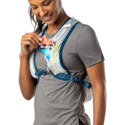 Nathan Crossover Pack 5L -New Balance sales NS30310 60054 CrossoverPack5L onBody 4