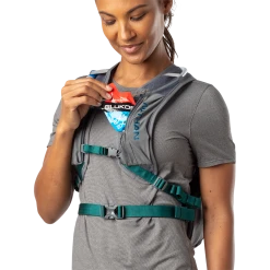 Nathan Crossover Pack 10L -New Balance sales NS30330 80072 CrossoverPack10L onBody 4