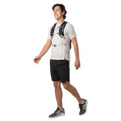 Nathan Crossover Pack 15L 16 Nathan Crossover Pack 15L -New Balance sales NS30350 00110 CrossoverPack15L onBody 2